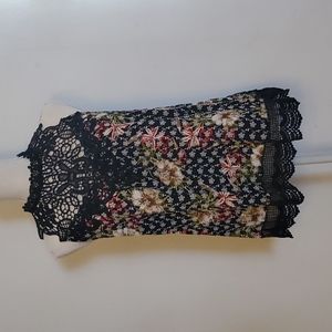 Small floral tank